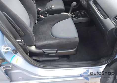 2008 Honda Fit Sport z USA, uszkodzony, nr VIN JHMGD386X8S049430